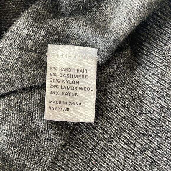 Wallace Cashmere and Lamb Wool Blend V Neck Sweater Women's SIZE Medium - Picture 5 of 6